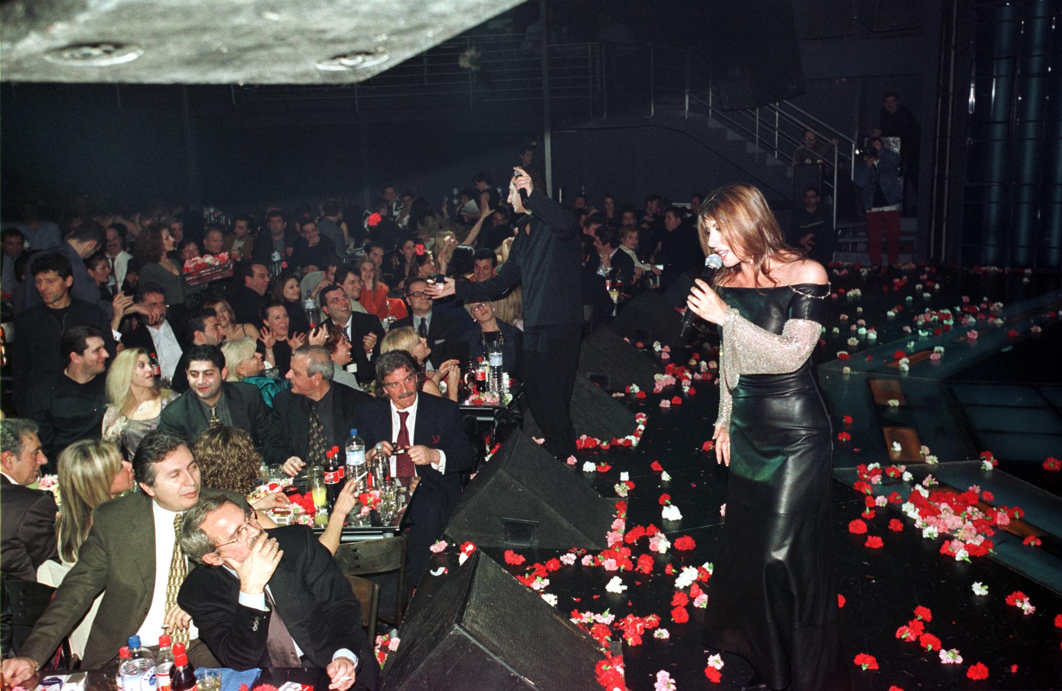 «Τσιγαρόσημο» στις μεγάλες πίστες και στα καζίνα