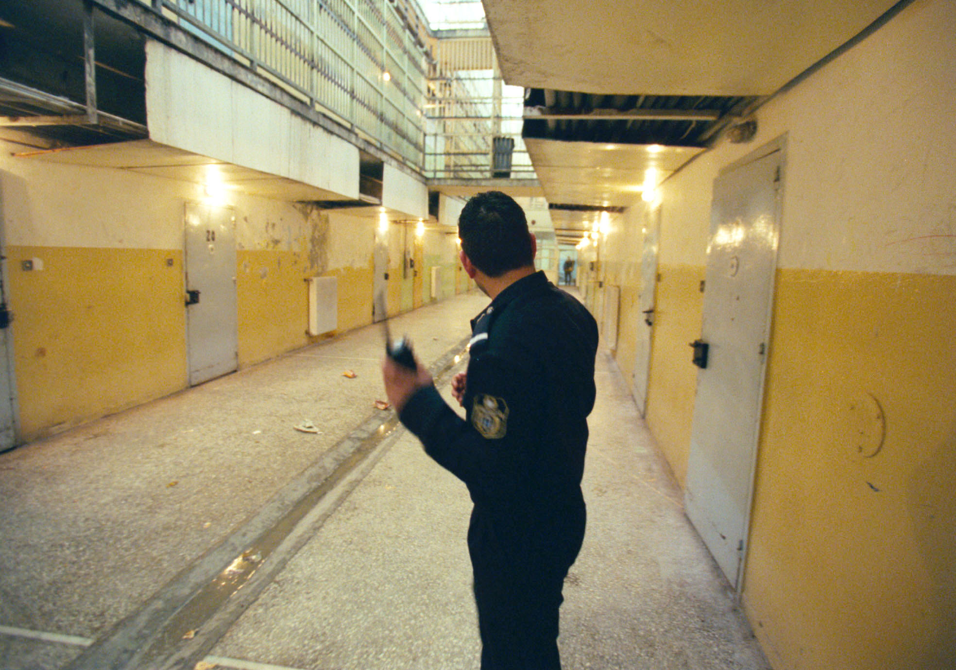 Η απόπειρα καθαρισμού του χώρου βασανιστηρίων «έκαψε» τους υπαλλήλους των φυλακών Νιγρίτας