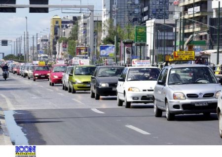 Εκπαιδευτές οδήγησης απέκλεισαν το υπουργείο Μεταφορών
