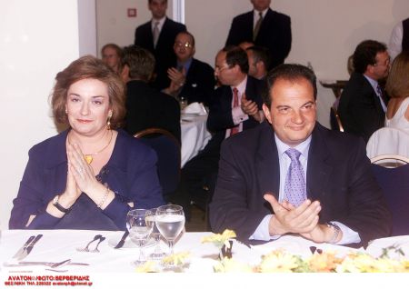 Οργανώνονται οι εσωκομματικοί στρατοί της Νέας Δημοκρατίας ενόψει της κρίσιμης συνεδρίασης της Κ.Ο. την Πέμπτη