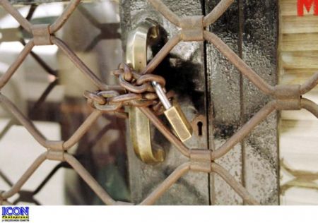 Φλαμπουράρης: Κίνητρα για άνοιγμα κλειστών ακινήτων στο κέντρο