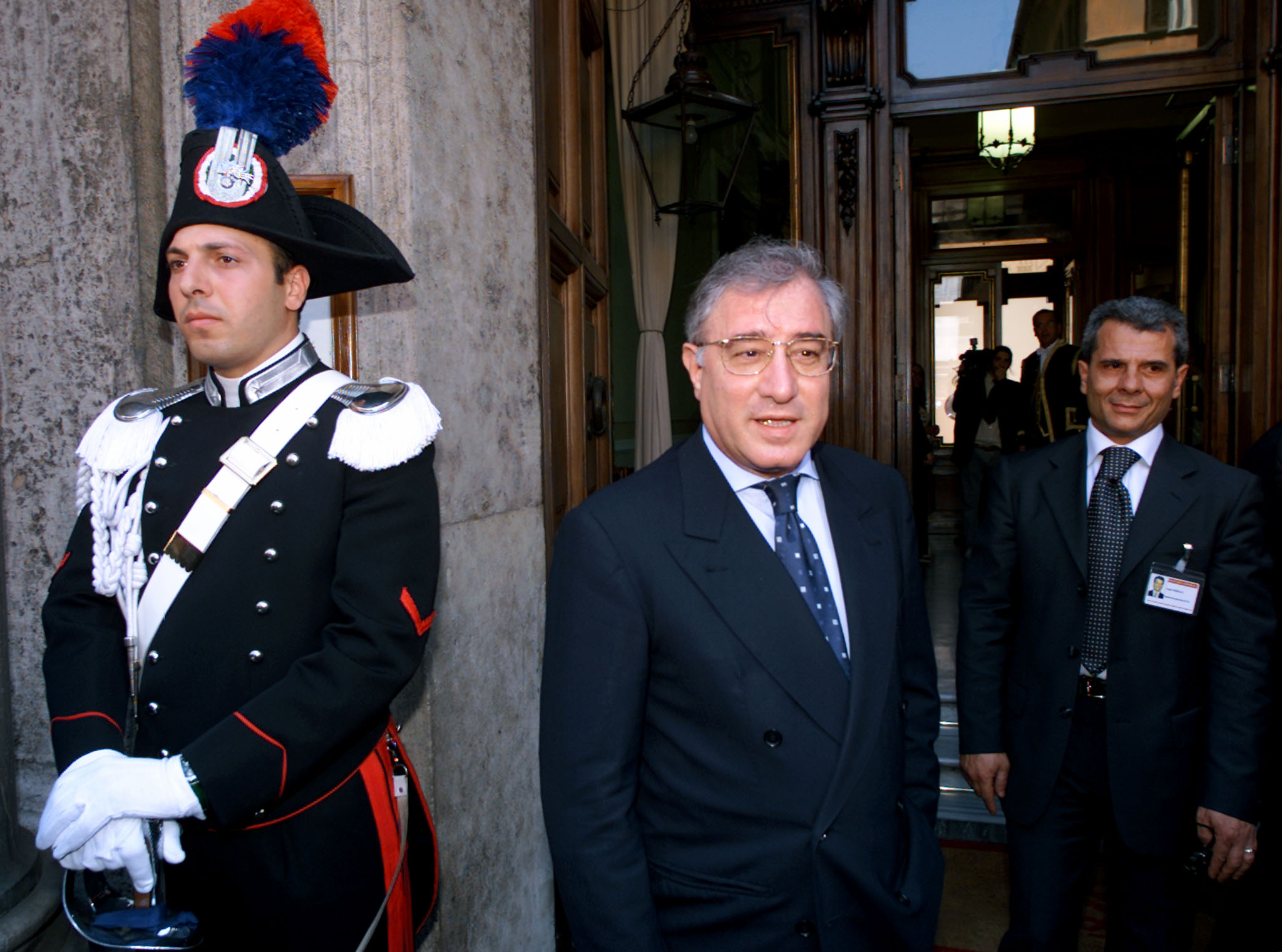 Ιταλία: Εκδίδεται ο Μάριο Ντελ΄ Ούτρι, συνεργάτης του Μπερλουσκόνι