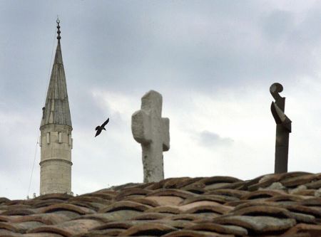 ΠΓΔΜ: Εννέα συλλήψεις σε μεγάλη επιχείρηση κατά τζιχαντιστών