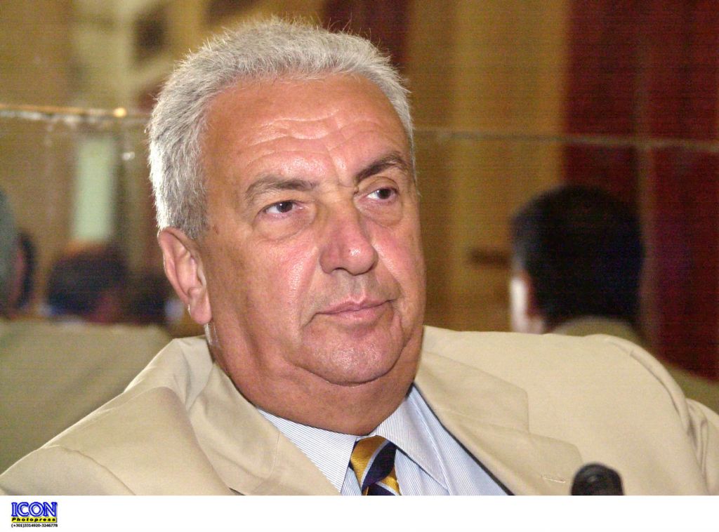 Δώρο από το πουθενά για τον Δημήτρη Κοντομηνά