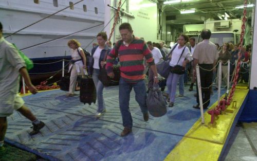 «Εδεσαν» τα πλοία με τα πλαστά πιστοποιητικά