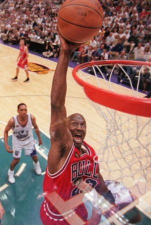 Ο Τζόρνταν σπάει τα ταμεία και στα… γεράματα