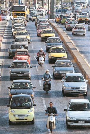 Γιατί επέστρεψε το κυκλοφοριακό κομφούζιο στην Αθήνα