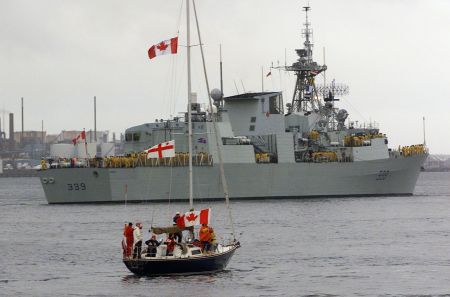 Προκλητική πτήση ρωσικού αεροσκάφους καταγγέλλει η Οτάβα