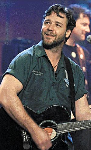 Οταν οι ηθοποιοί πιάνουν το μικρόφωνο