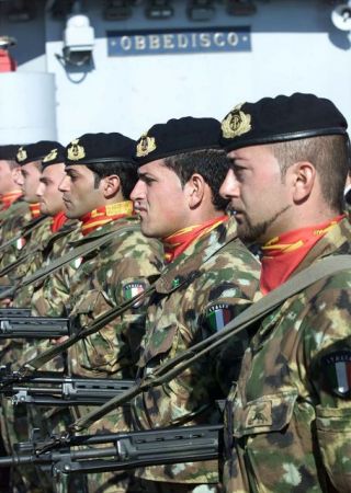 Ιταλοί, οι απίθανοι χωροφύλακες που σώζουν χιλιάδες μετανάστες