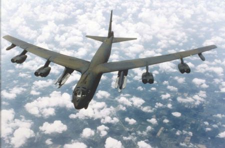 B-52 - BOMBER - ΗΠΑ - ΜΠΙ 52 - ΒΗΤΑ 52 - ΒΟΜΒΑΡΔΙΣΤΙΚΟ - ΑΕΡΟΠΛΑΝΟ - ΠΟΛΕΜΙΚΟ - ΠΤΗΣΗ