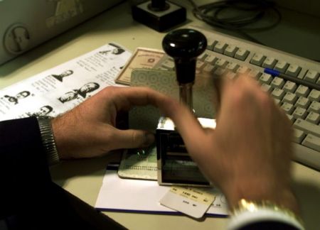 Επιστρέφουν στην ΕΛ.ΑΣ. οι «δουλέμποροι αξιωματικοί» της Σαντορίνης