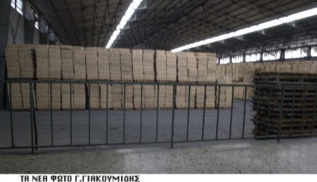 ΕΣΕΕ: Άνω του 1,3 δισ. ευρώ ετησίως κοστίζει το λαθρεμπόριο σε καύσιμα, καπνό, αλκοόλ