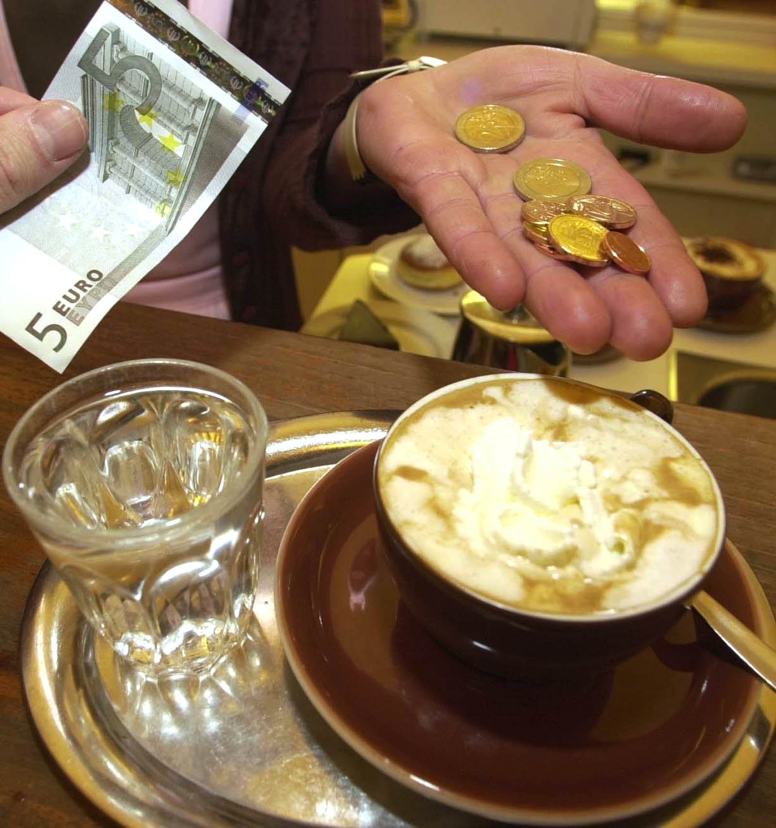 Διχασμένη η αυστριακή κοινή γνώμη σχετικά με το μέλλον του ευρώ