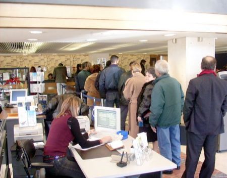 Ενδυνάμωση των τραπεζών μέσω… συρρίκνωσης