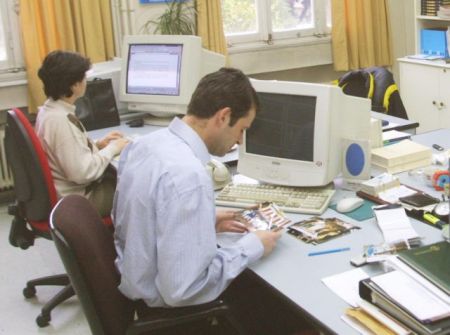 Ξεκλειδώνουν θέσεις για απολυμένους, «διαθέσιμους» και επιτυχόντες ΑΣΕΠ