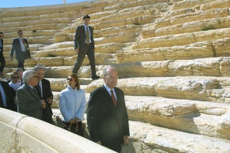 Σφίγγουν τον κλοιό στην Παλμύρα οι τζιχαντιστές, μαχών συνέχεια στο Ραμάντι