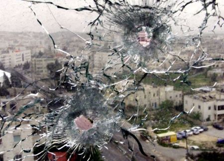 Επίθεση στα γραφεία του Αρτέμη Σώρρα στην Τρίπολη