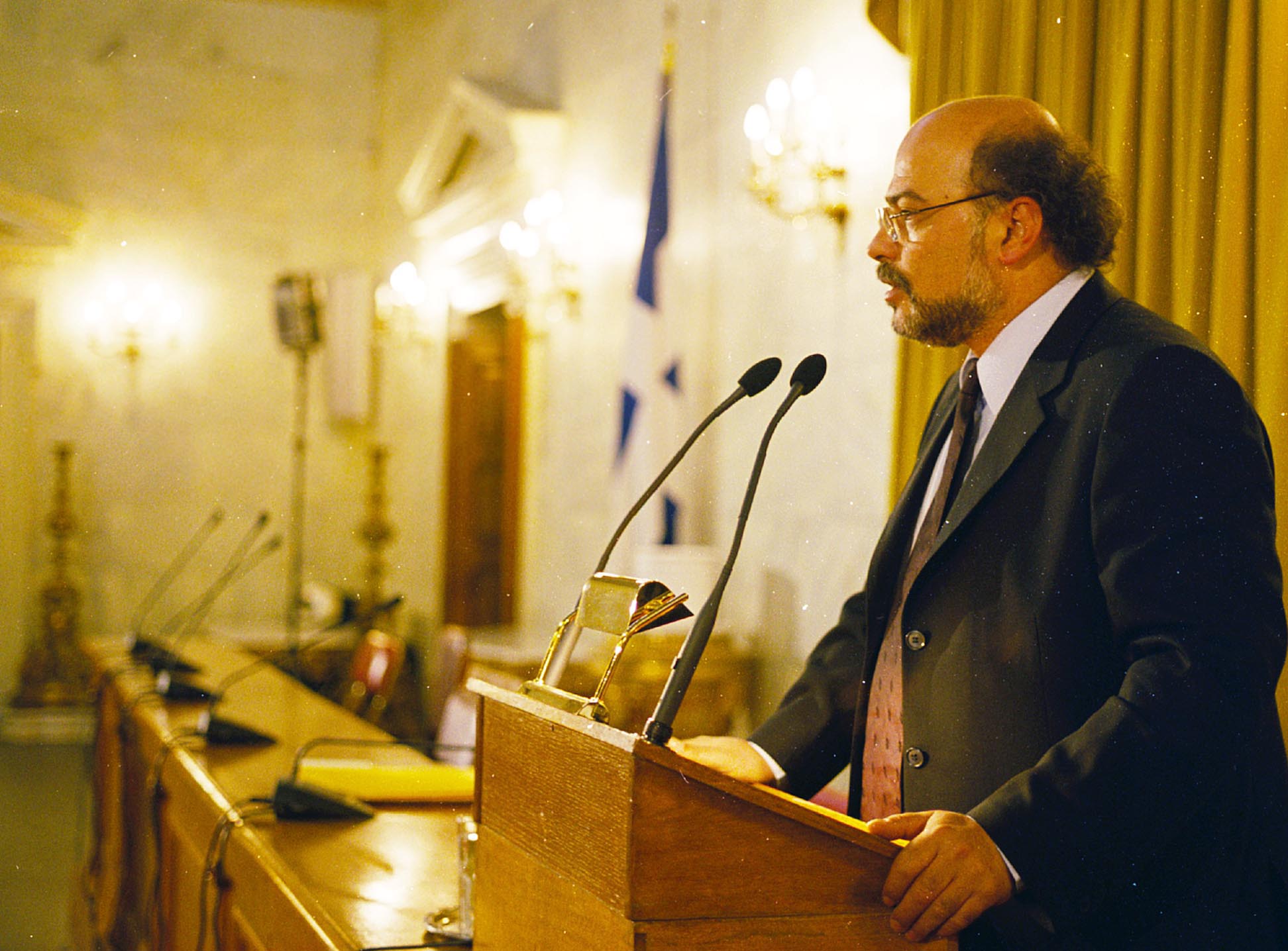 Βουλευτής του ΠαΣοΚ προσχώρησε στο κόμμα της Λούκας Κατσέλη