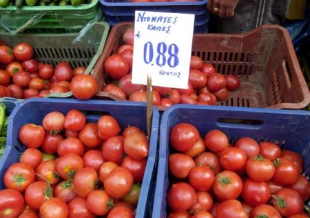 Δέσμευση 1.900 κιλών ντομάτας στην περιοχή του Ρέντη