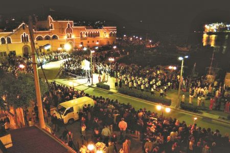 Πυρετός για πασχαλινές διακοπές