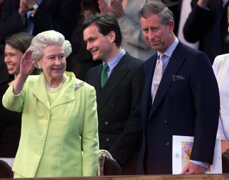 Guardian: To παιχνίδι των θρόνων και των παραιτήσεων δεν είναι μεταδοτικό