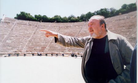Πέθανε ο Βρετανός σκηνοθέτης Πίτερ Χολ