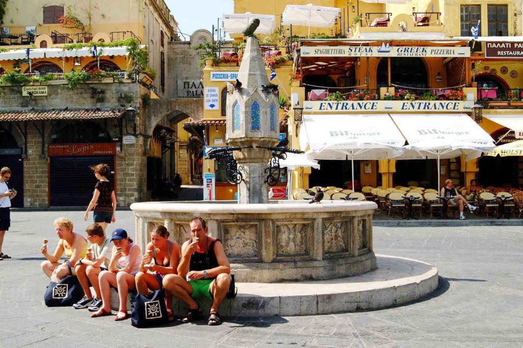 Έρευνες στη Ρόδο για τον εντοπισμό ρώσου τουρίστα που αγνοείται