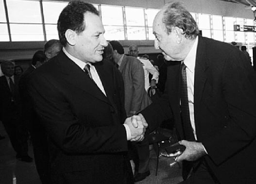 Το σκωτσέζικο ντους των δικαστών στη ΝΔ