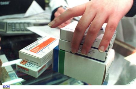 ΕΛΙΚΑΡ: Κόβουν τα φάρμακα λόγω οικονομικής κρίσης