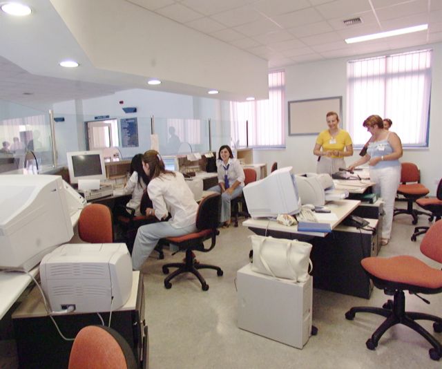 Τι κρύβει η αλλαγή στη μισθοδοσία των υπαλλήλων στις Περιφέρειες