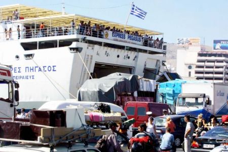 Μηχανική βλάβη στο Εξπρές Πήγασος έξω από το Λαύριο