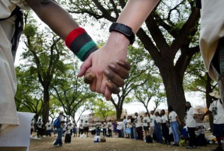 Εκπαιδευτικές δράσεις στα σχολεία κατά των διακρίσεων