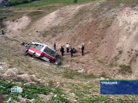 Ινδία: Βουτιά λεωφορείου σε φαράγγι με επτά νεκρούς