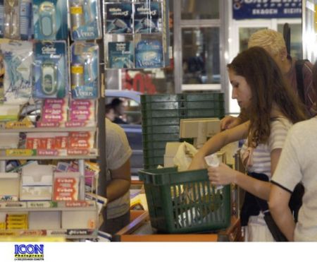 Βαρύ το τίμημα από την πολιτική αβεβαιότητα