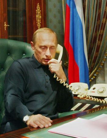 Διπλωματικά σχέδια για την Ουκρανία συζήτησαν Ομπάμα και Πούτιν