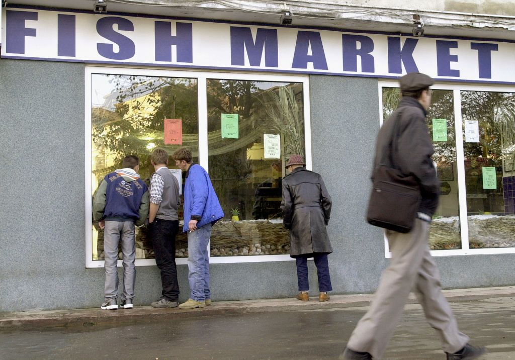 Ρουμανία: Στο 9%, από 24% ο ΦΠΑ στα τρόφιμα