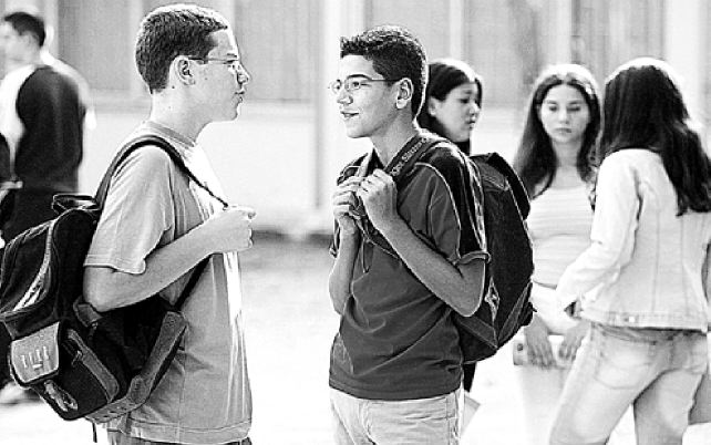 Τα ελληνόπουλα μεγαλώνουν σε ύψος και… πλάτος