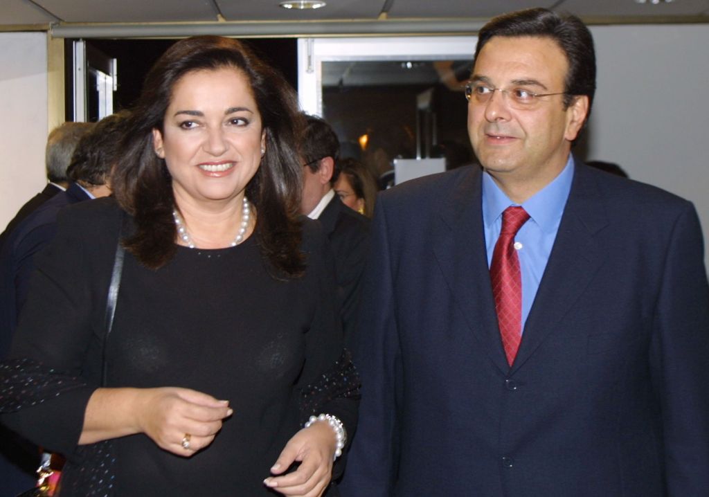 Κούβελος-Μπακογιάννη: Ξέχασαν να δηλώσουν τον λογαριασμό του $1 εκατ.