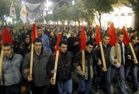 ΚΚΕ: Ο λαός πρέπει να ανατρέψει την αντιλαϊκή πολιτική