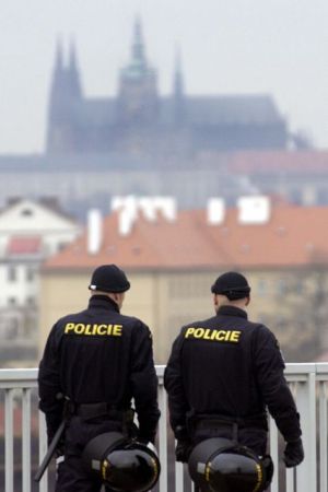 Νεκρός ο Παλαιστίνιος πρέσβης στην Πράγα από έκρηξη στο διαμέρισμά του