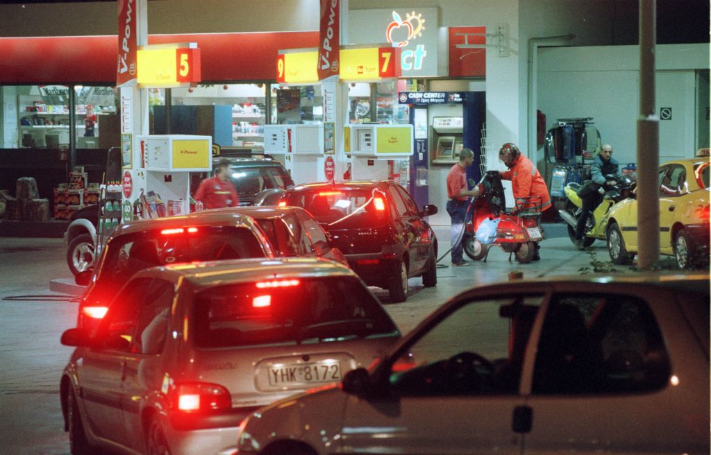 OBE: «Δεν συμφέρουν οι πιστωτικές κάρτες στις αγορές καυσίμων»