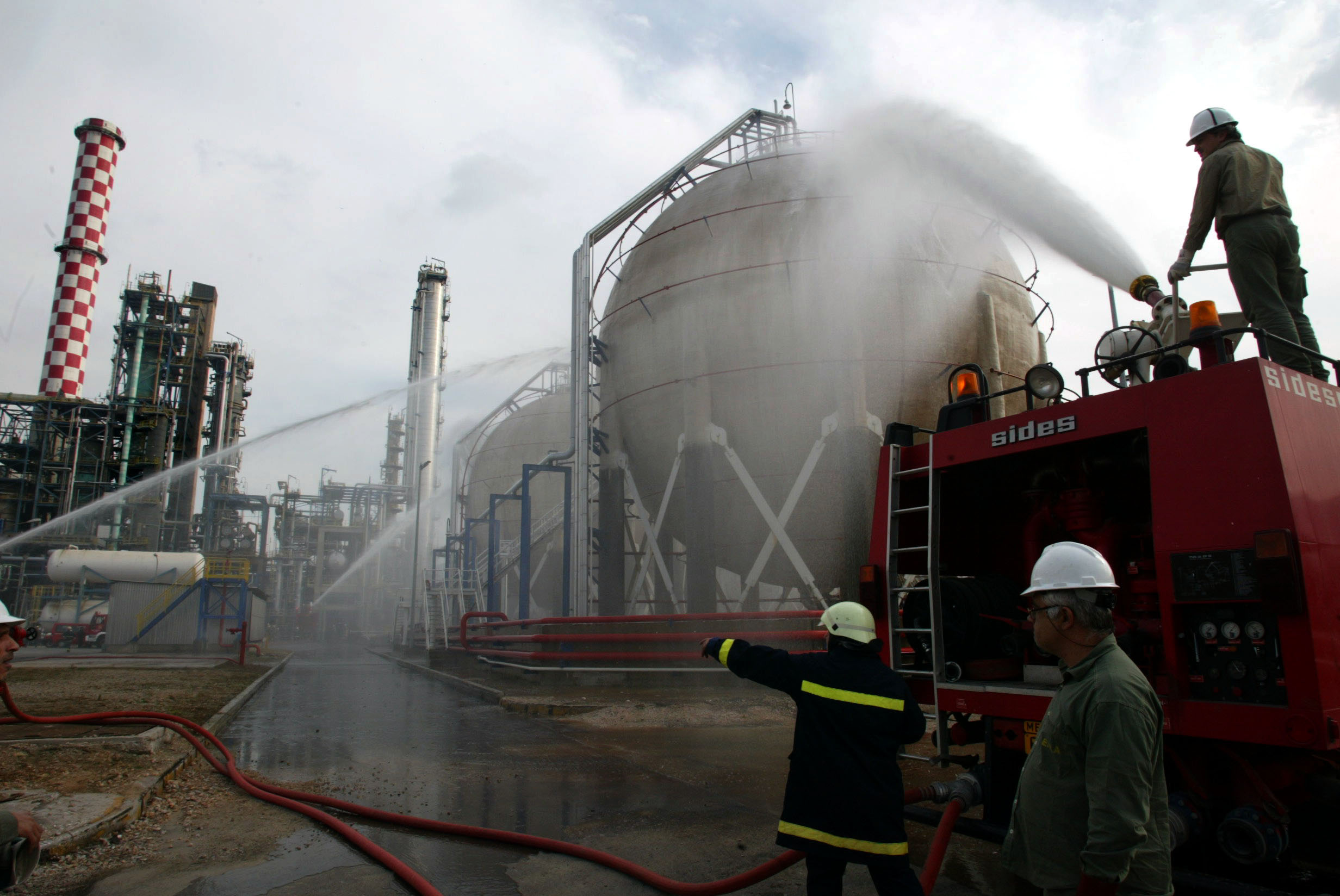 Το Ιράκ βάζει φωτιά στην τιμή του μαύρου χρυσού