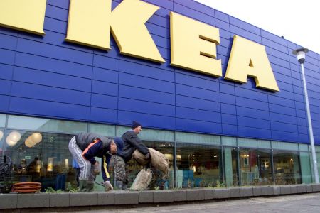 Ψαλίδα τιμών 7% ως 150% στα ΙΚΕΑ Ελλάδας και Αυστρίας