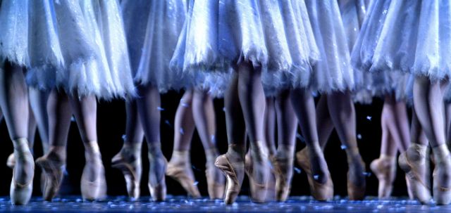 Να βγει στη σύνταξη ο «Καρυοθραύστης»;