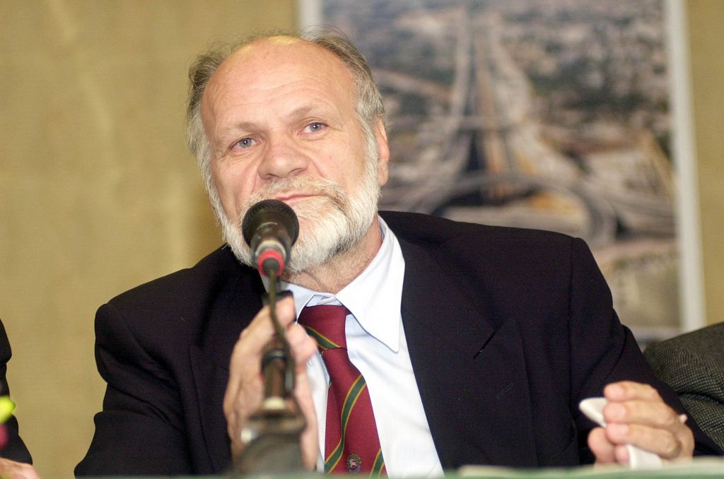 Την αποχώρησή του από την Ελλάκτωρ προαναγγέλει ο Δ. Κούτρας