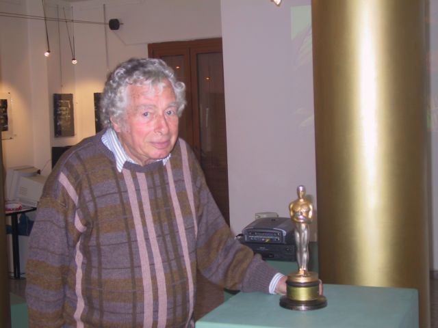 Πέθανε ο Γουόλτερ Λάσαλι, ο οσκαρικός κινηματογραφιστής του «Ζορμπά»