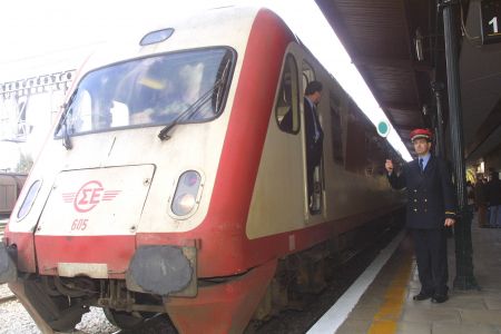 Ένταση, προσαγωγές και συλλήψεις στον Σταθμό Λαρίσης