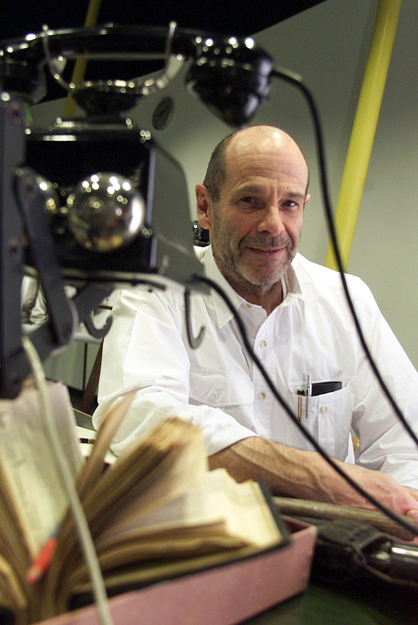 Τζον Σιμενόν: Η ζωή σαν αστυνομικό μυθιστόρημα