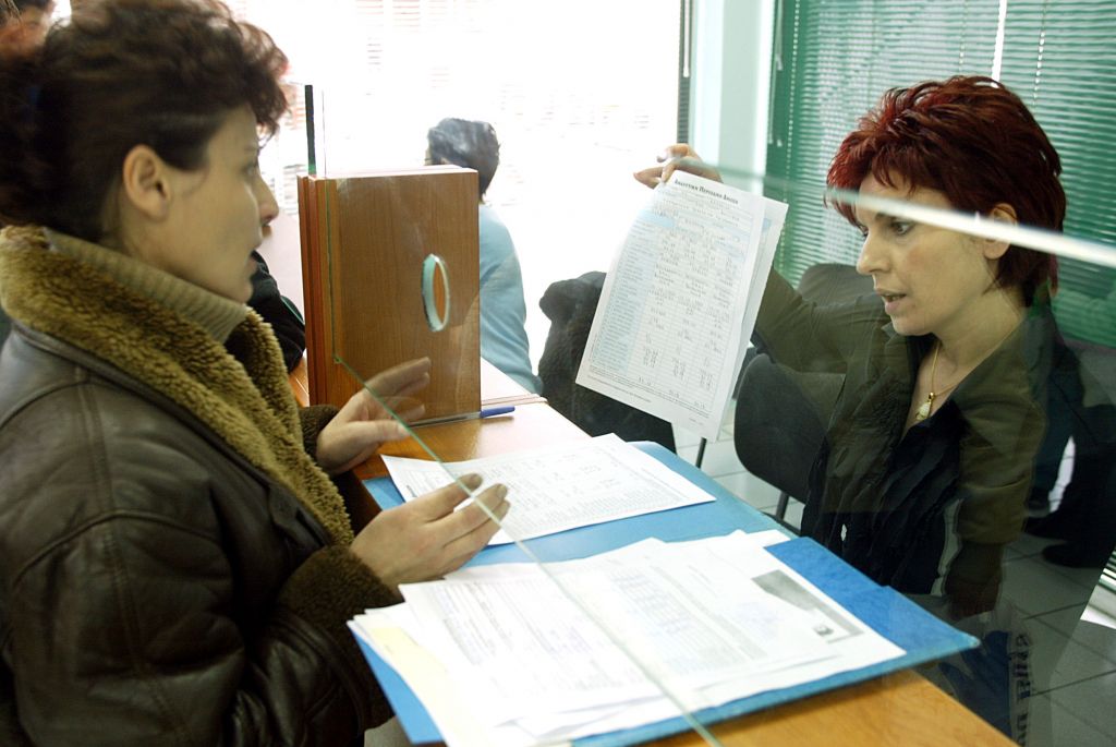 EE: Εφαρμογή ενιαίας άδειας διαμονής και εργασίας μεταναστών